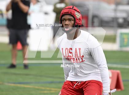 Thumbnail 3 in St. John Bosco vs. Los Alamitos (Battle At The Beach) photogallery.