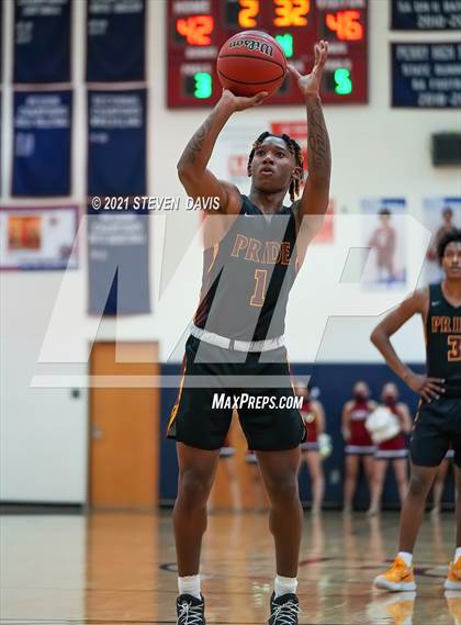 Thumbnail 3 in Mountain Pointe @ Perry (AIA 6A Quarterfinals) photogallery.