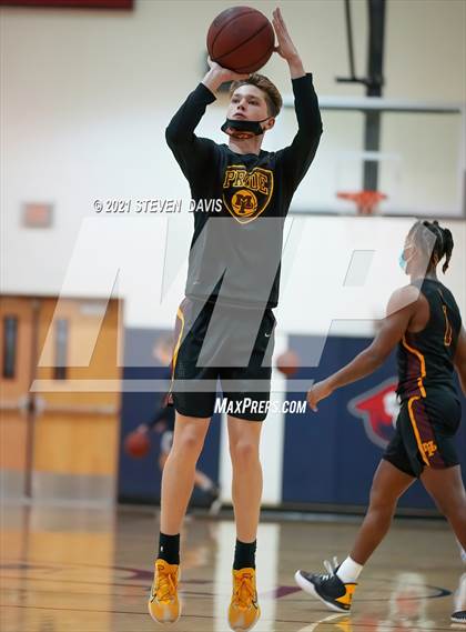 Thumbnail 1 in Mountain Pointe @ Perry (AIA 6A Quarterfinals) photogallery.