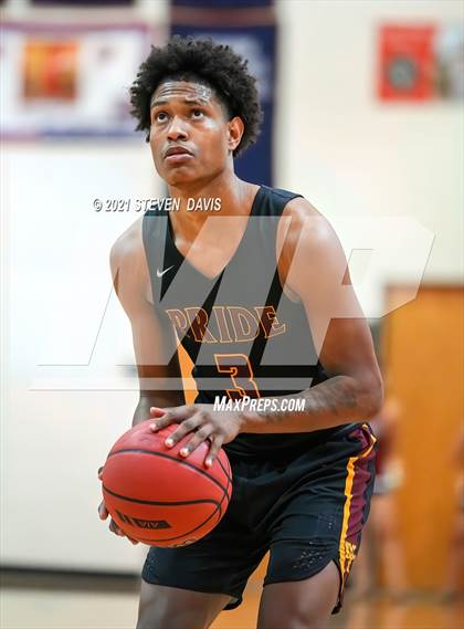 Thumbnail 3 in Mountain Pointe @ Perry (AIA 6A Quarterfinals) photogallery.