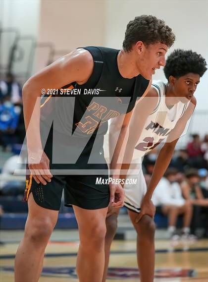 Thumbnail 3 in Mountain Pointe @ Perry (AIA 6A Quarterfinals) photogallery.