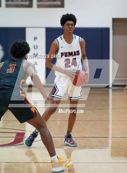 Thumbnail 2 in Mountain Pointe @ Perry (AIA 6A Quarterfinals) photogallery.