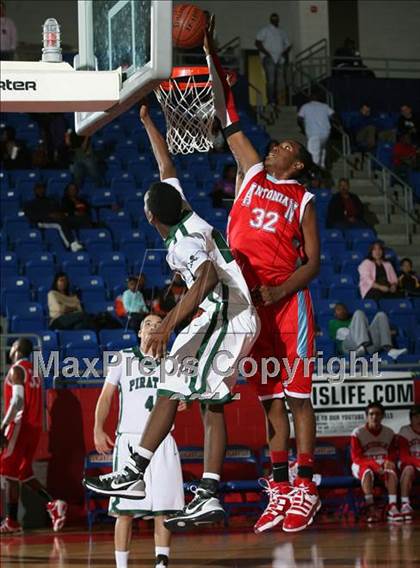 Thumbnail 1 in Poteet [Dr. Ralph H.] vs Antonian (Metroplex Thanksgiving Hoopfest) photogallery.