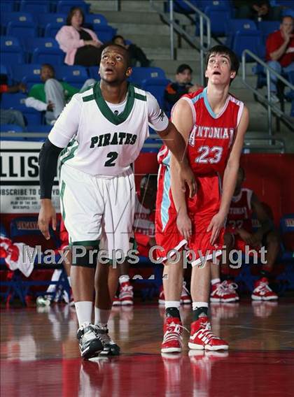 Thumbnail 1 in Poteet [Dr. Ralph H.] vs Antonian (Metroplex Thanksgiving Hoopfest) photogallery.