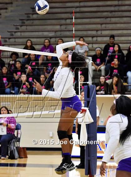 Thumbnail 1 in Highlands vs Brackenridge photogallery.
