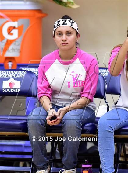 Thumbnail 1 in Highlands vs Brackenridge photogallery.