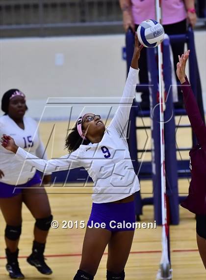 Thumbnail 1 in Highlands vs Brackenridge photogallery.