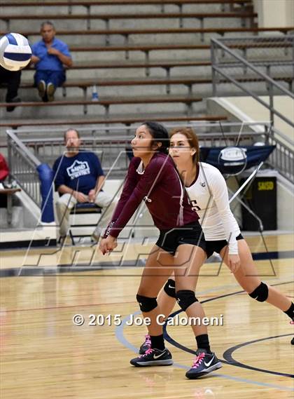 Thumbnail 2 in Highlands vs Brackenridge photogallery.