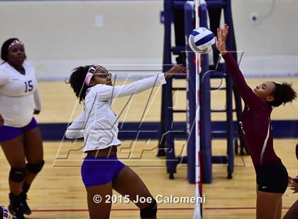 Thumbnail 1 in Highlands vs Brackenridge photogallery.