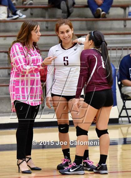 Thumbnail 2 in Highlands vs Brackenridge photogallery.