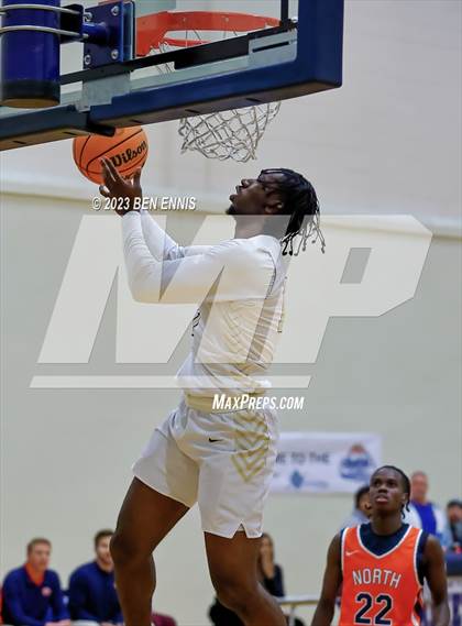 Thumbnail 3 in McDonough vs. North Cobb (Lemon Street Classic) photogallery.