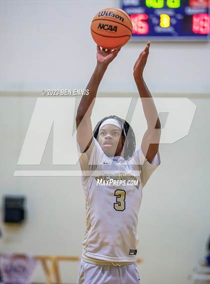 Thumbnail 1 in McDonough vs. North Cobb (Lemon Street Classic) photogallery.