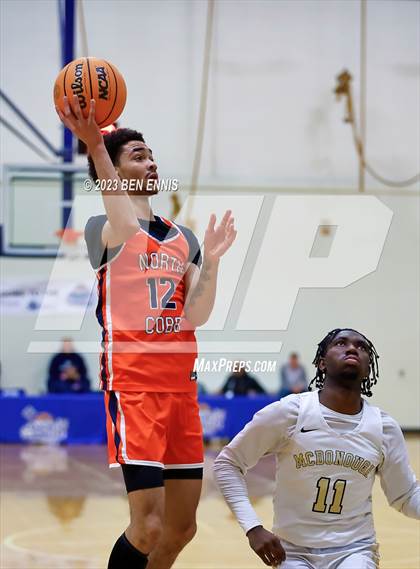 Thumbnail 3 in McDonough vs. North Cobb (Lemon Street Classic) photogallery.