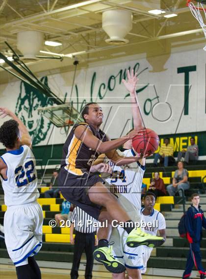 Thumbnail 2 in Marcos de Niza vs Buckeye (Horizon Invitational) photogallery.