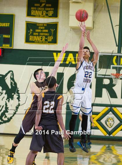 Thumbnail 2 in Marcos de Niza vs Buckeye (Horizon Invitational) photogallery.