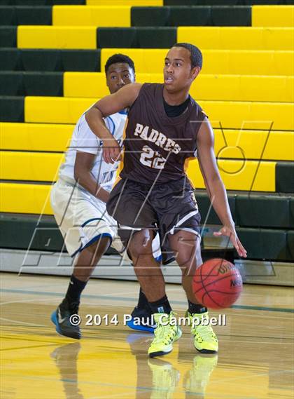 Thumbnail 3 in Marcos de Niza vs Buckeye (Horizon Invitational) photogallery.
