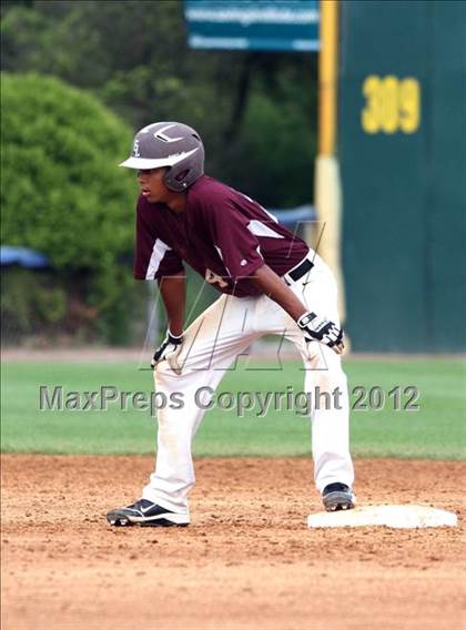 Thumbnail 3 in Montville vs. East Lyme (ECC Semifinal) photogallery.