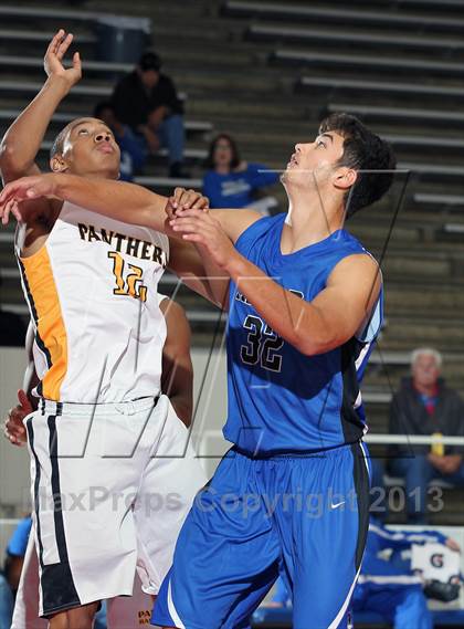 Thumbnail 3 in Katy Taylor vs. Klein Oak (McDonald's Texas Invitational) photogallery.