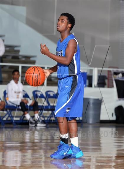 Thumbnail 1 in Katy Taylor vs. Klein Oak (McDonald's Texas Invitational) photogallery.