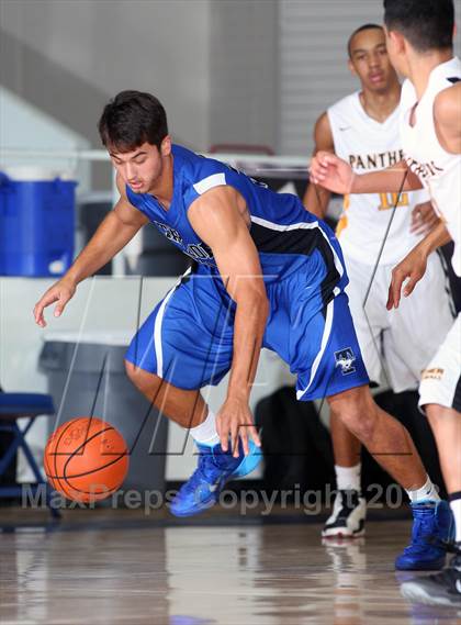 Thumbnail 1 in Katy Taylor vs. Klein Oak (McDonald's Texas Invitational) photogallery.
