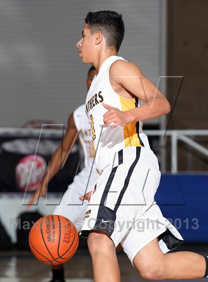 Thumbnail 1 in Katy Taylor vs. Klein Oak (McDonald's Texas Invitational) photogallery.