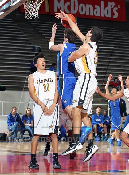 Thumbnail 3 in Katy Taylor vs. Klein Oak (McDonald's Texas Invitational) photogallery.