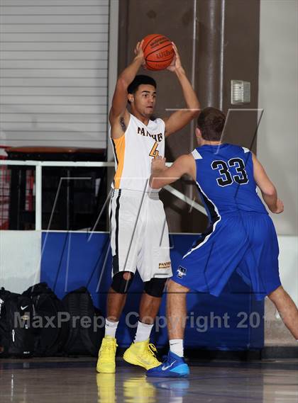Thumbnail 3 in Katy Taylor vs. Klein Oak (McDonald's Texas Invitational) photogallery.