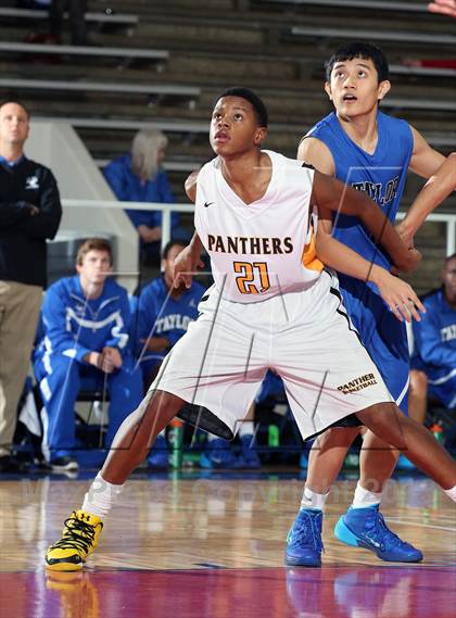 Thumbnail 2 in Katy Taylor vs. Klein Oak (McDonald's Texas Invitational) photogallery.