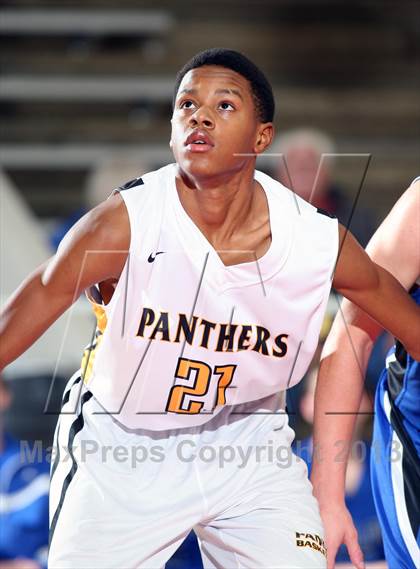 Thumbnail 2 in Katy Taylor vs. Klein Oak (McDonald's Texas Invitational) photogallery.