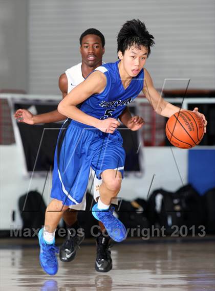 Thumbnail 3 in Katy Taylor vs. Klein Oak (McDonald's Texas Invitational) photogallery.
