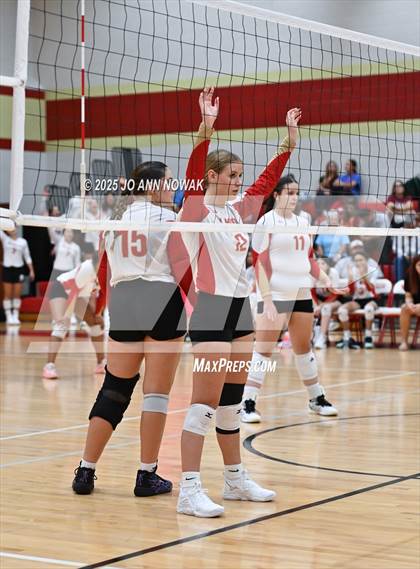 Thumbnail 3 in FR: Stratford @ Cypress Woods (A Teams) photogallery.