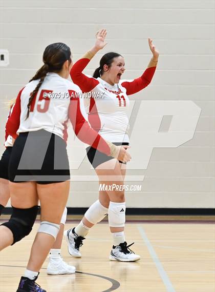 Thumbnail 2 in FR: Stratford @ Cypress Woods (A Teams) photogallery.