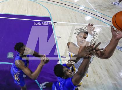 Thumbnail 3 in Montverde Academy vs Orlando Christian Prep (City of Palms Classic) photogallery.