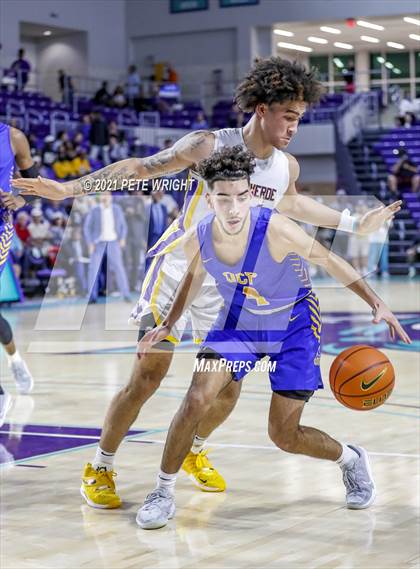 Thumbnail 3 in Montverde Academy vs Orlando Christian Prep (City of Palms Classic) photogallery.