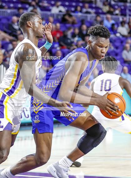 Thumbnail 3 in Montverde Academy vs Orlando Christian Prep (City of Palms Classic) photogallery.