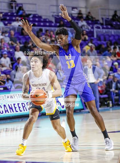 Thumbnail 2 in Montverde Academy vs Orlando Christian Prep (City of Palms Classic) photogallery.