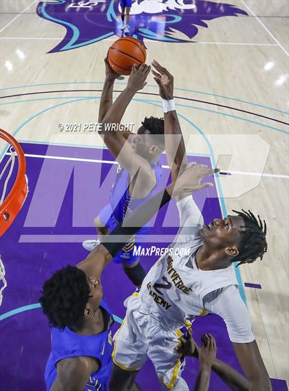 Thumbnail 2 in Montverde Academy vs Orlando Christian Prep (City of Palms Classic) photogallery.