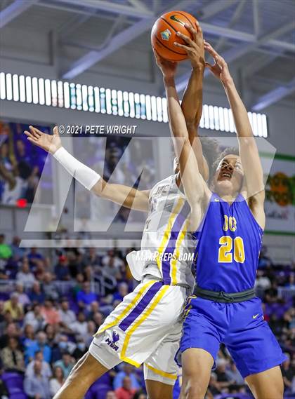 Thumbnail 1 in Montverde Academy vs Orlando Christian Prep (City of Palms Classic) photogallery.