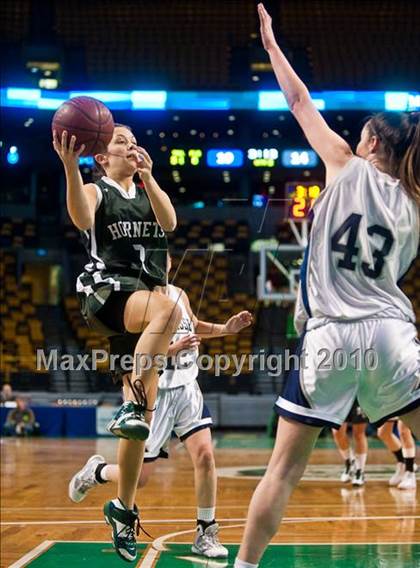 Thumbnail 3 in Cohasset vs Manchester Essex (MIAA D4 Final) photogallery.