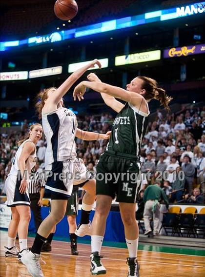 Thumbnail 3 in Cohasset vs Manchester Essex (MIAA D4 Final) photogallery.