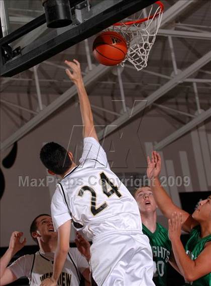 Thumbnail 2 in Westview vs. St. Joseph (Max Preps Holiday Classic) photogallery.