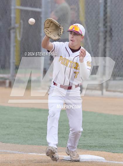 Thumbnail 2 in Point Loma vs. St. Francis (CIF SoCal Regional Division 3 First Round) photogallery.