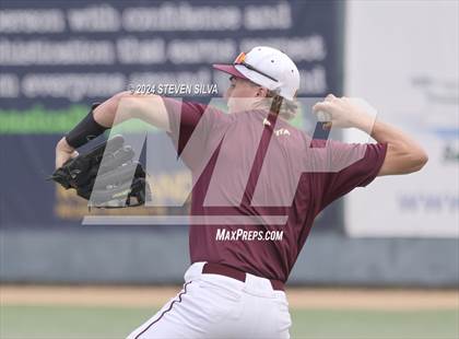 Thumbnail 1 in Point Loma vs. St. Francis (CIF SoCal Regional Division 3 First Round) photogallery.