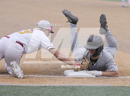 Thumbnail 1 in Point Loma vs. St. Francis (CIF SoCal Regional Division 3 First Round) photogallery.