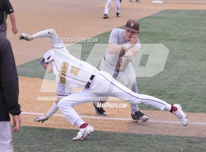 Thumbnail 1 in Point Loma vs. St. Francis (CIF SoCal Regional Division 3 First Round) photogallery.
