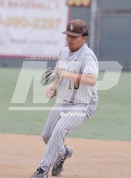 Thumbnail 3 in Point Loma vs. St. Francis (CIF SoCal Regional Division 3 First Round) photogallery.