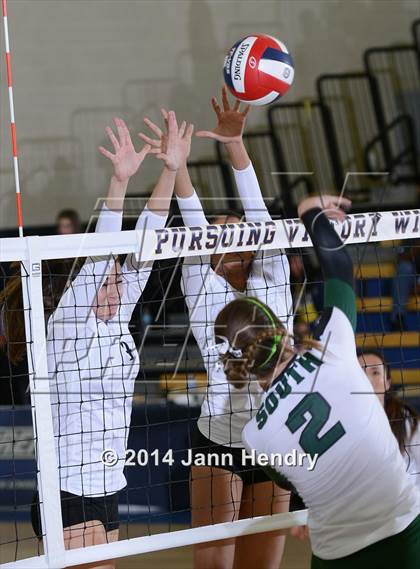 Thumbnail 1 in Archbishop Mitty vs. South (CIF State D2 Final) photogallery.