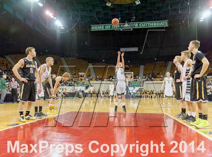 Thumbnail 1 in Fossil Ridge vs. Arapahoe (CHSAA Great 8) photogallery.