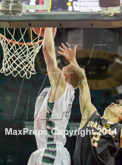 Thumbnail 1 in Fossil Ridge vs. Arapahoe (CHSAA Great 8) photogallery.