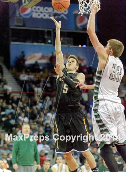 Thumbnail 1 in Fossil Ridge vs. Arapahoe (CHSAA Great 8) photogallery.